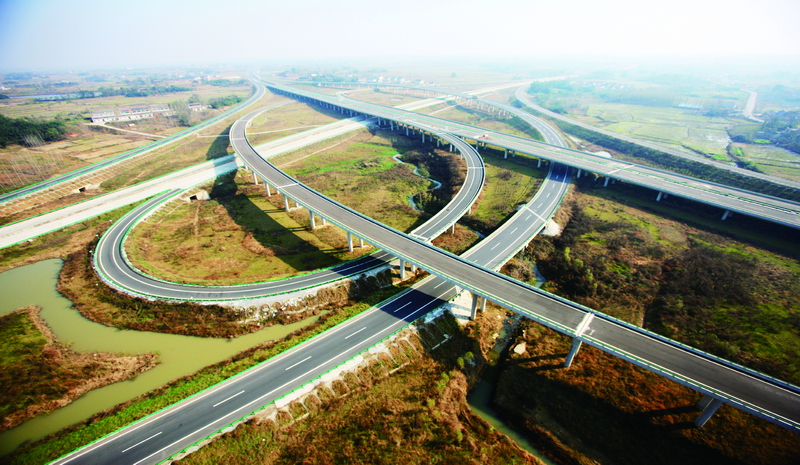 合六葉高速公路_調(diào)整大小.jpg