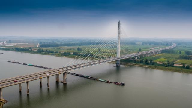1、徐明高速淮河橋-1_調(diào)整大小.jpg